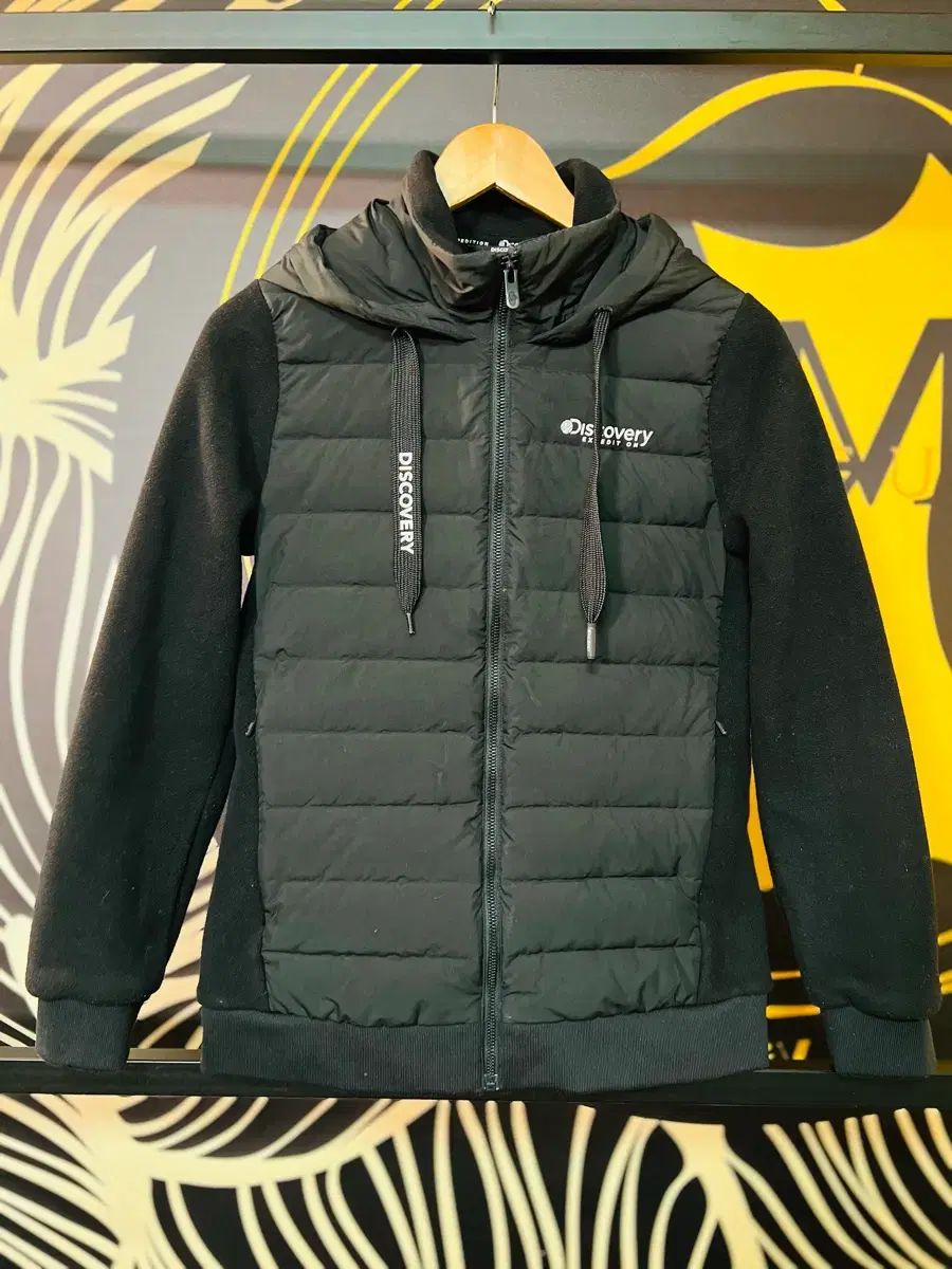DISCOVERY メンズ ブラック ダウン アウター