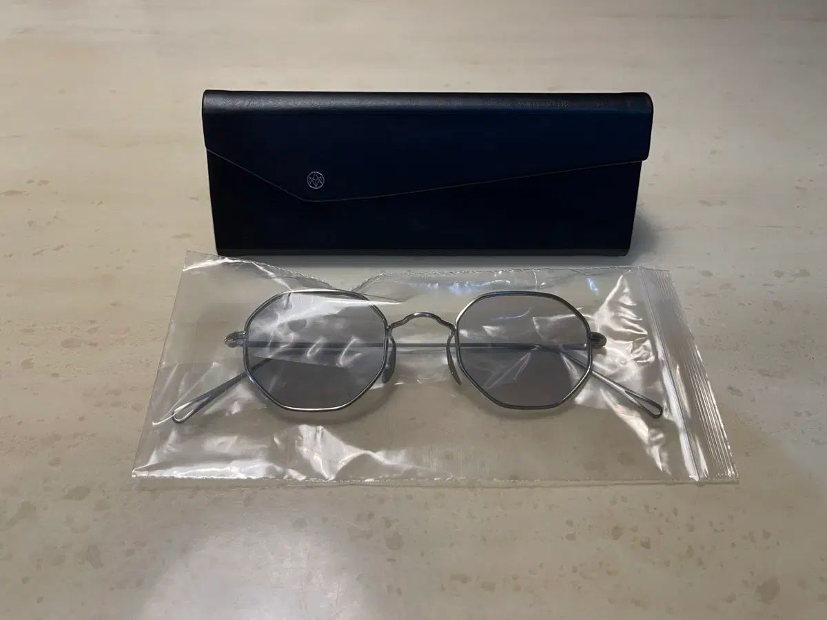 45 アヤメ Ayame オクタ チタン メガネ