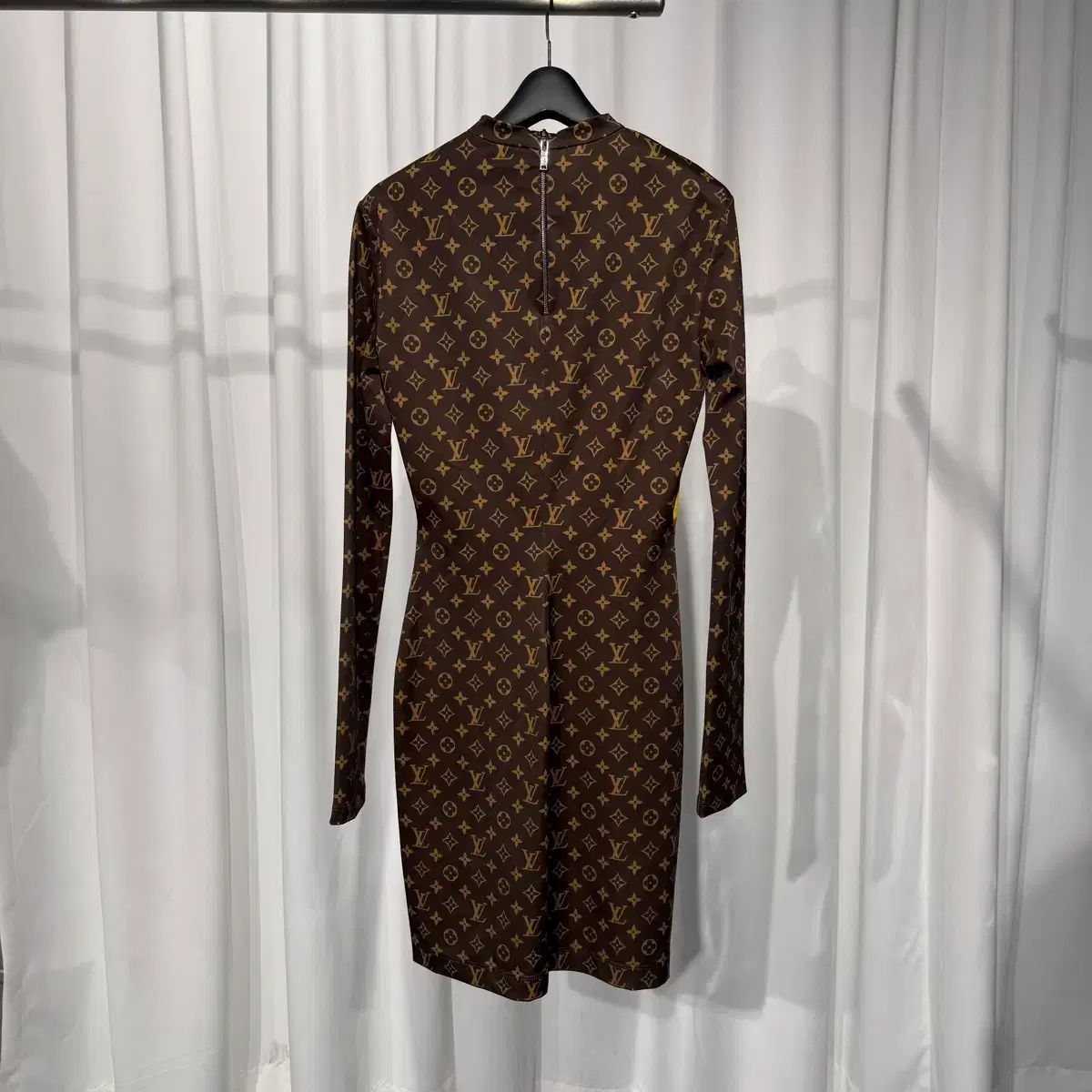 XS Louis Vuitton ヴァージル モノグラム スケート ジャージ フィット ドレス