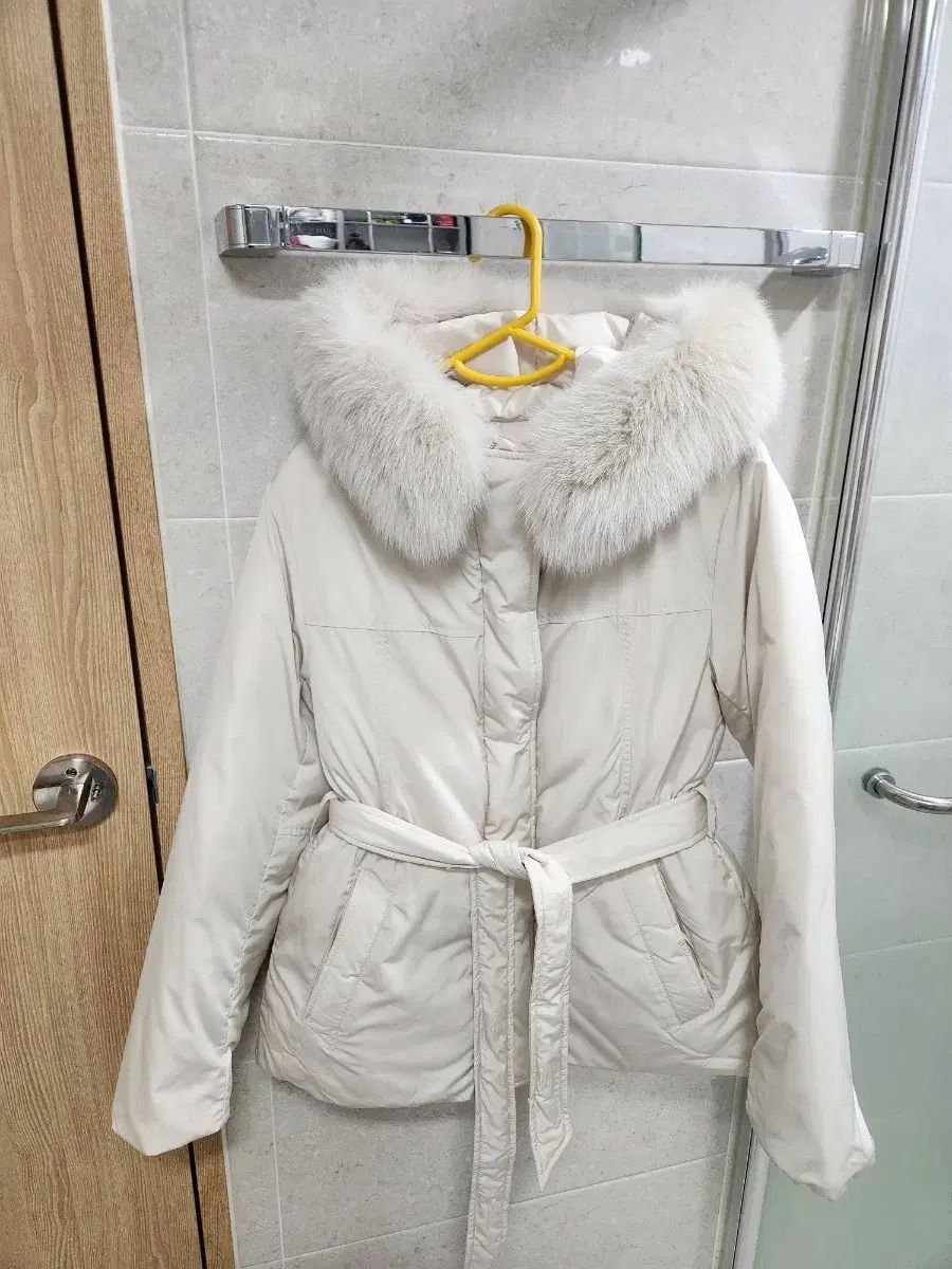 3日着用 アイボリー ROEM ダウン