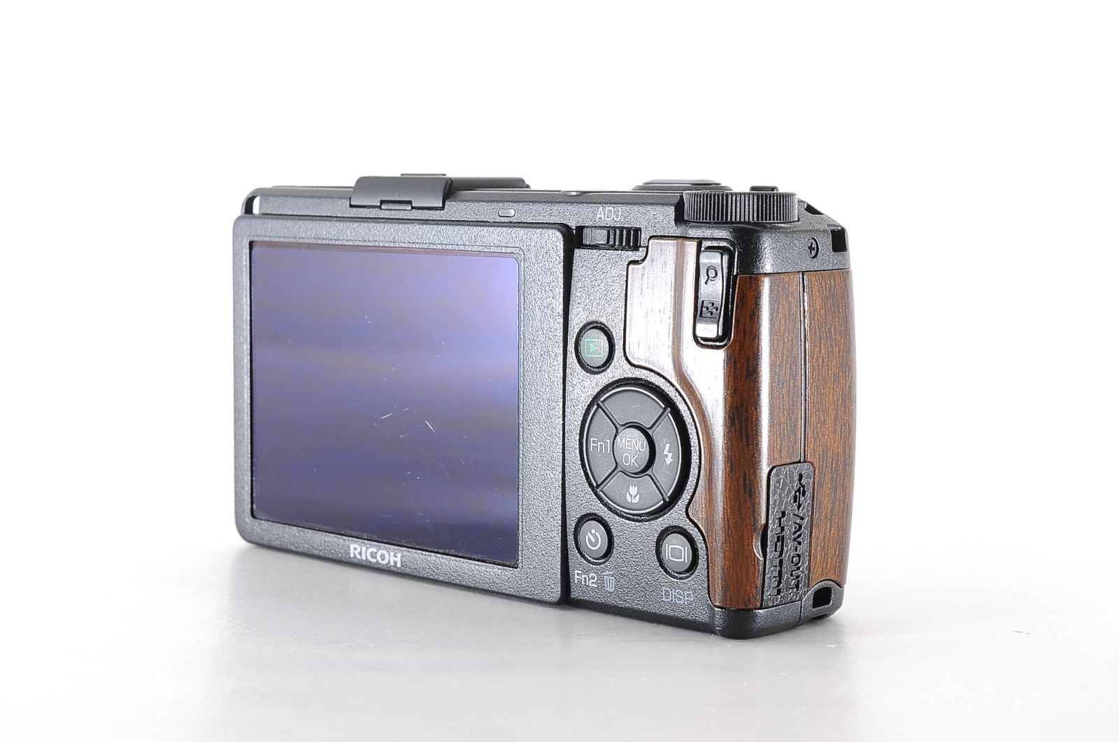 コンパクトデジタルカメラ