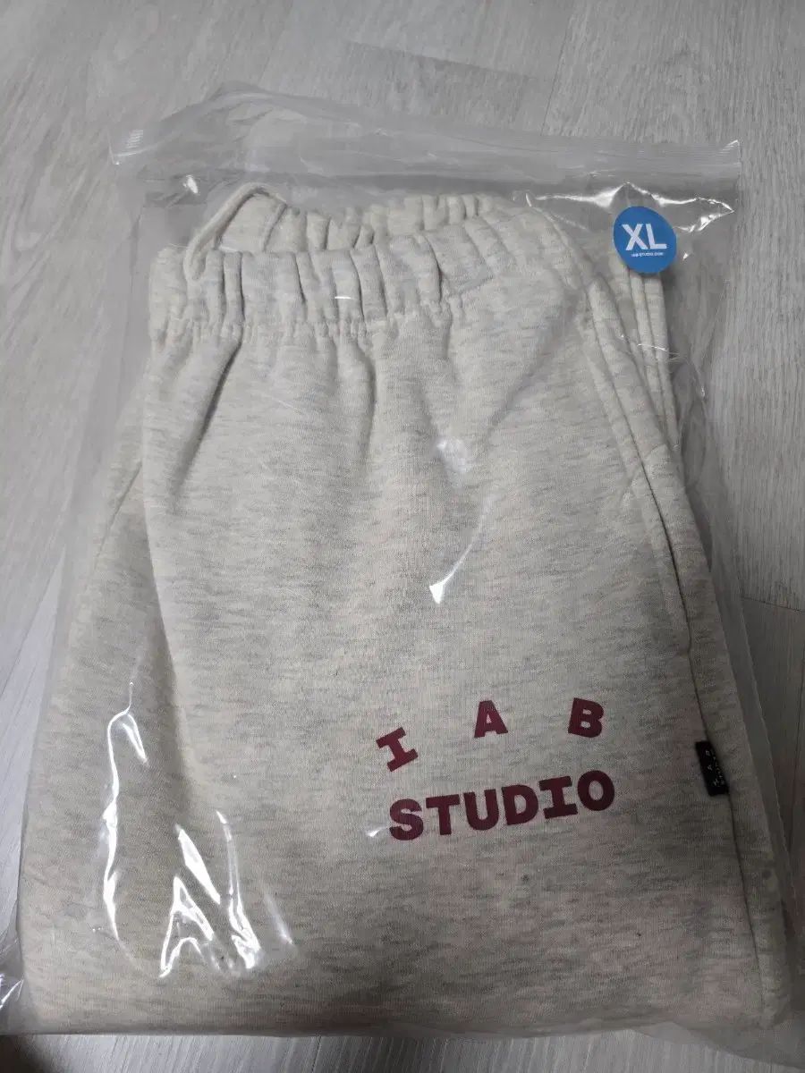 IAB Studio アイエプスタジオ スウェットパンツ オートミール バーガンディ - 23 SS XL