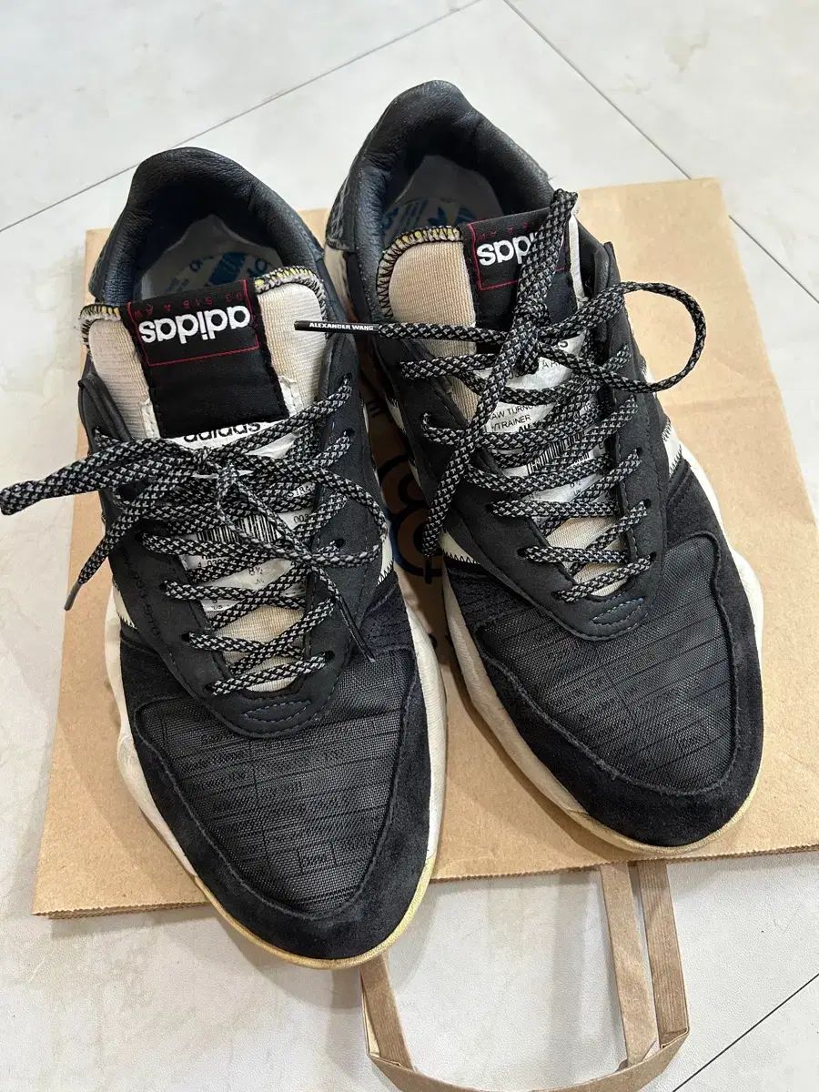 アディダス アレキサンダーワング ターンアウト スニーカー