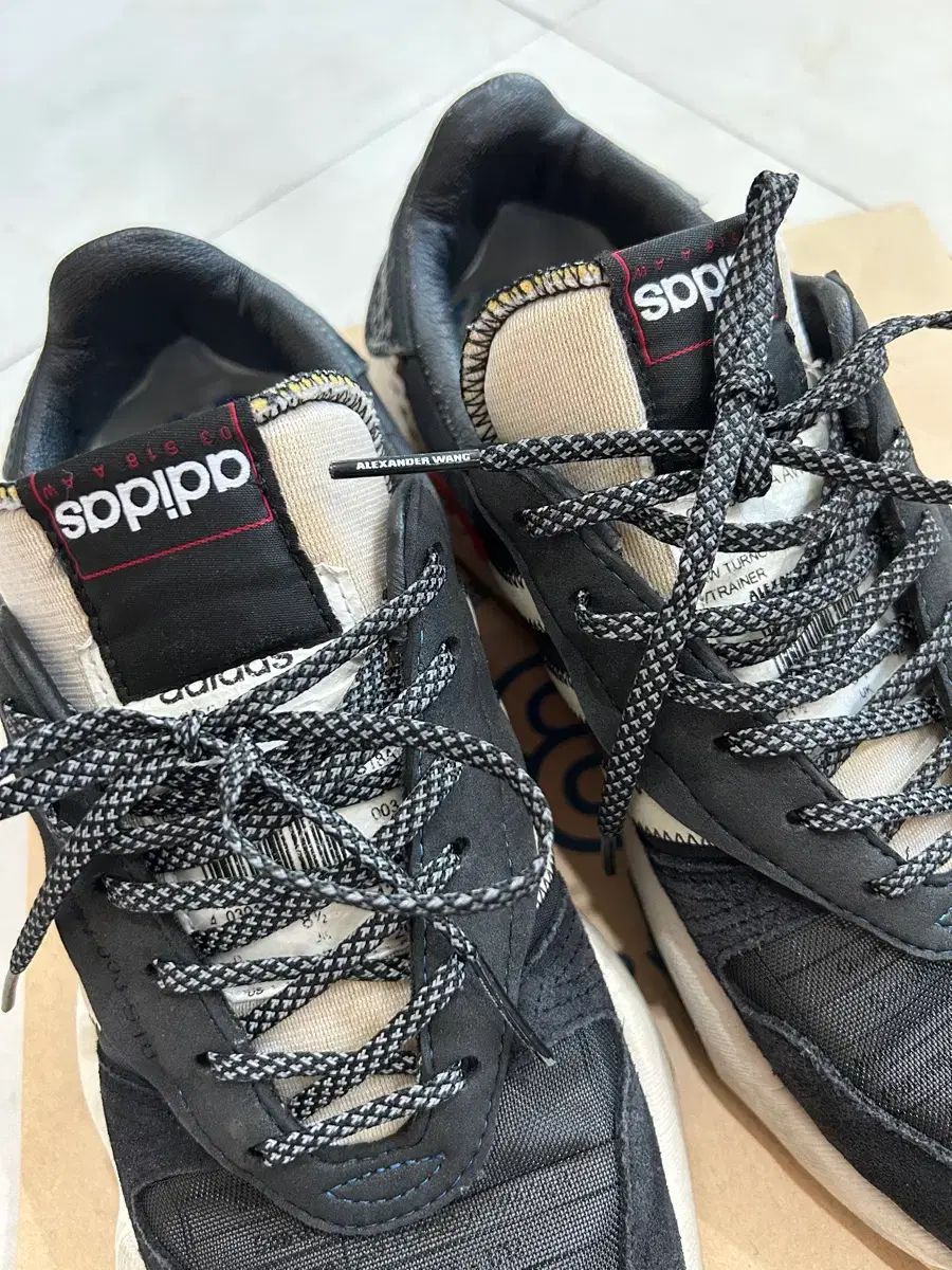 アディダス アレキサンダーワング