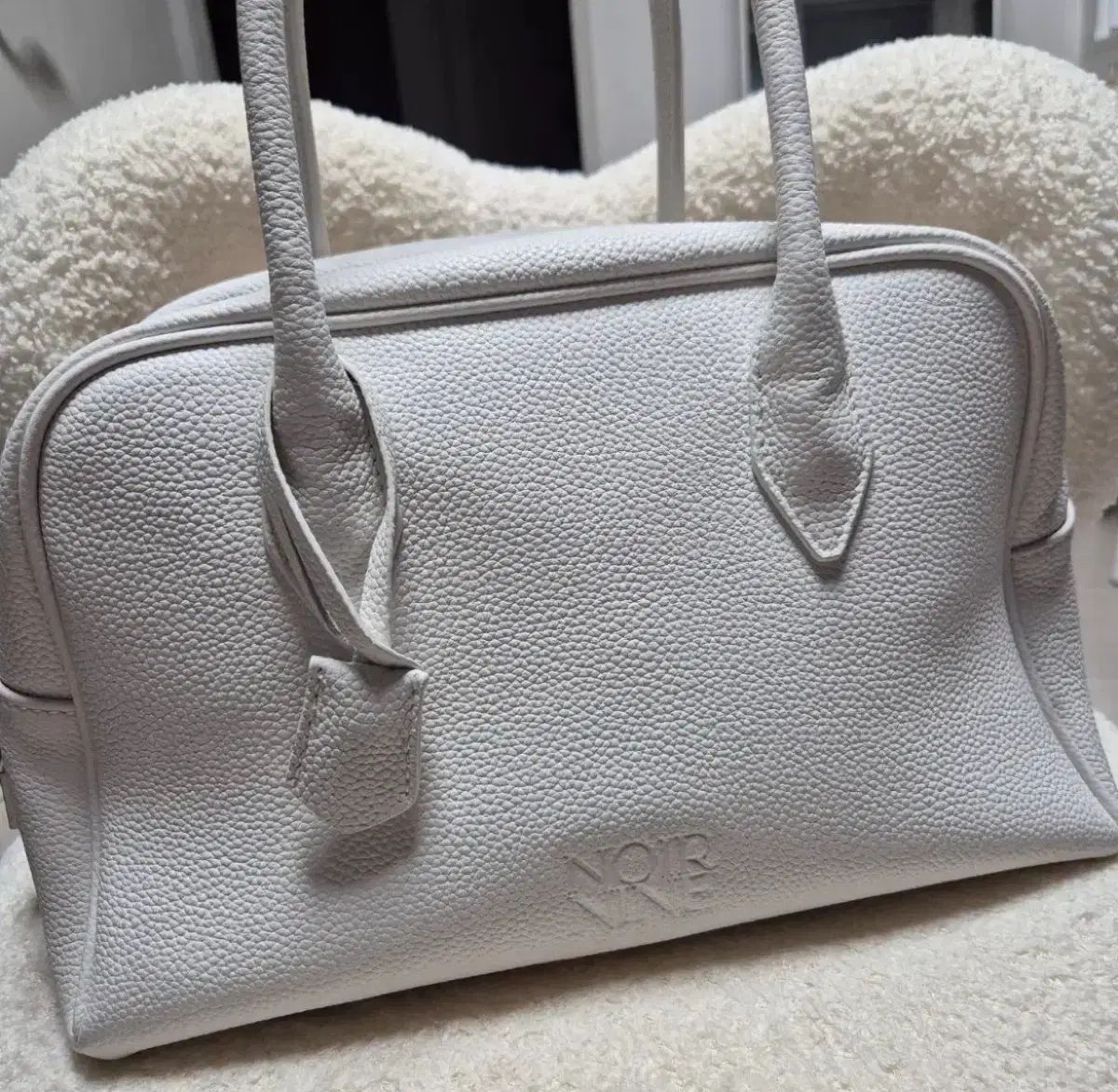 ヌアールナイン フィッツバッグ 白