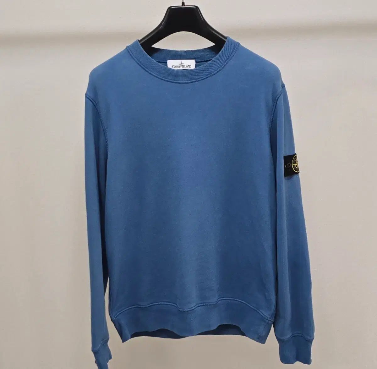 ストーンアイランド　スウェットMサイズ STONE ISLAND スウェットサイズM StoneIsland スウェット トレーナー M