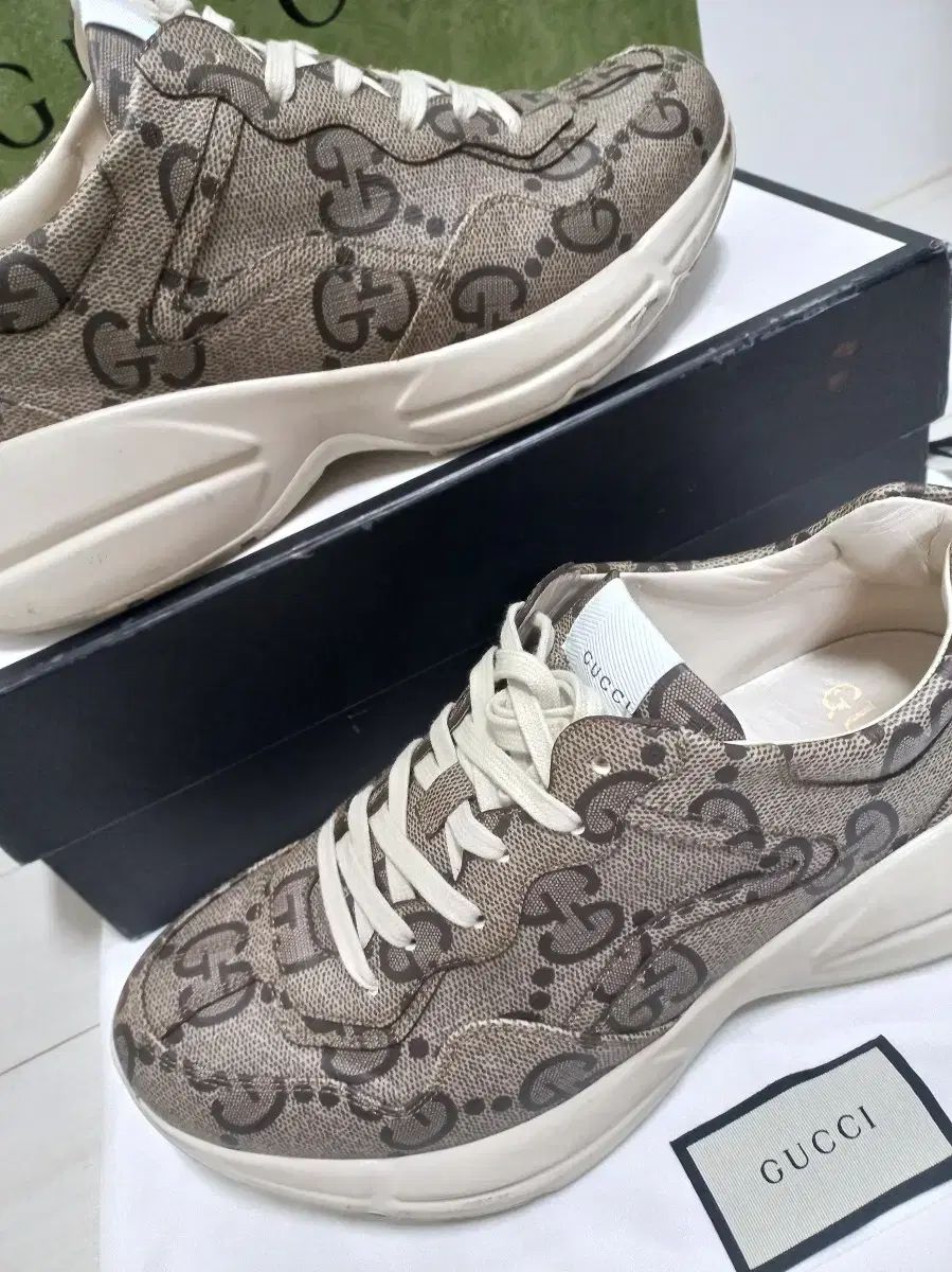 A 9 280 285グッチ ライトン 定価140万円台 エボニー 100周年 モデル