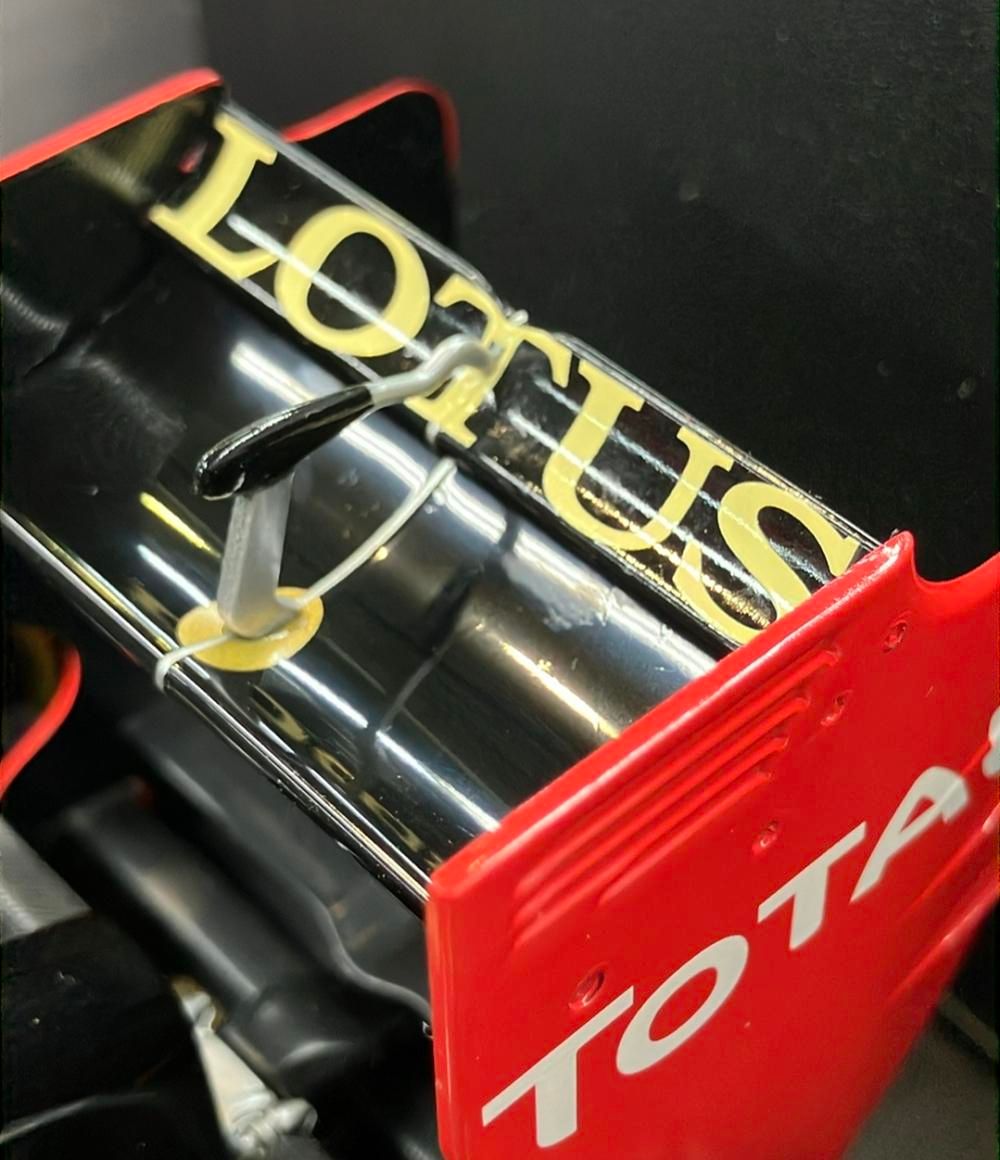 MINICHAMPS ロータスルノー E20 キミ・ライコネン 2012年アブダビGP