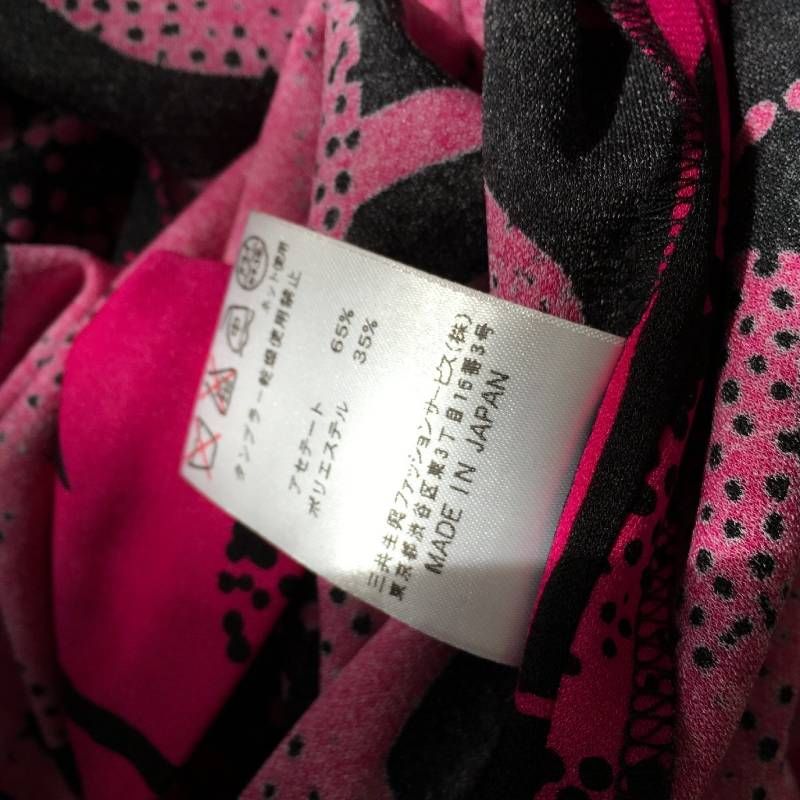 未使用　レオナール　カンカン素材　ワンピース　38 美品 LEONARD カンカン素材 ワンピース 38 花柄 近年タグ 美品