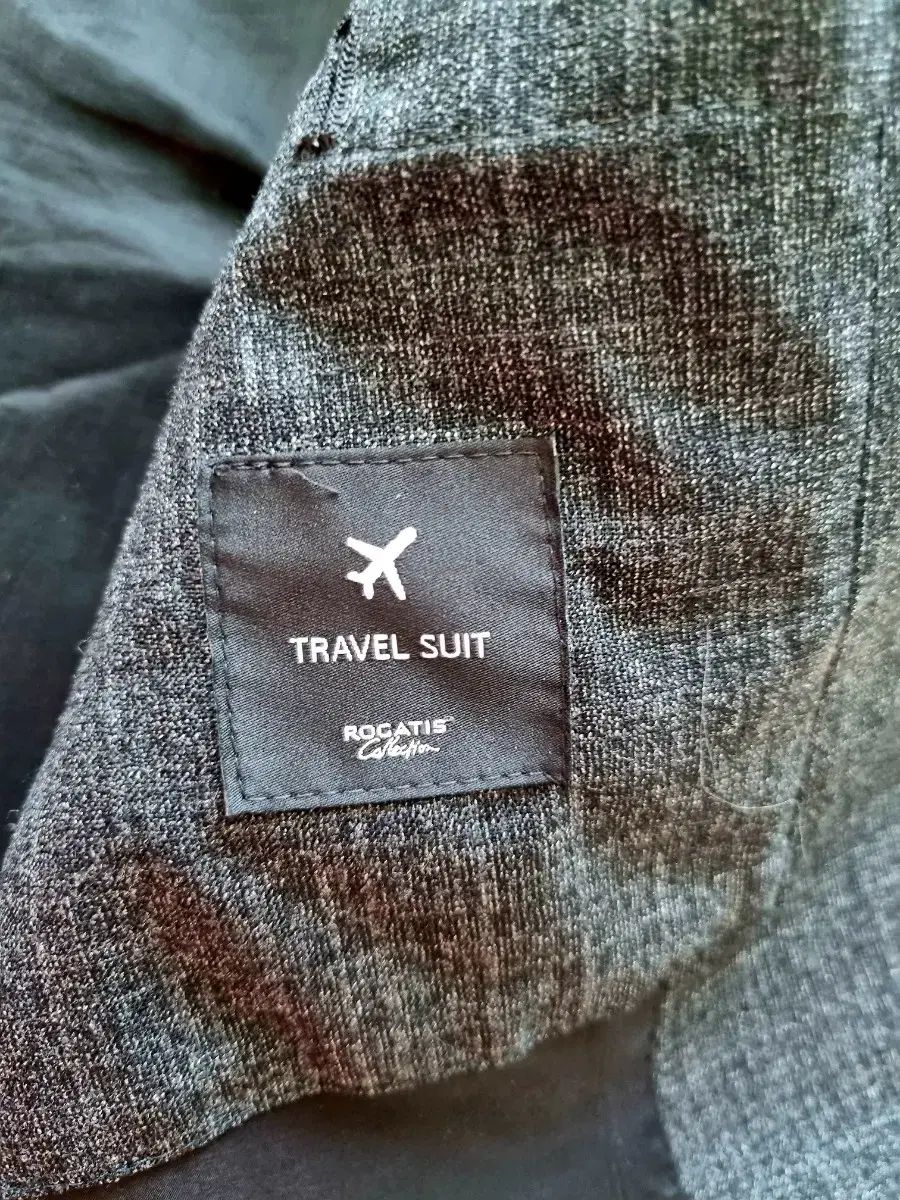 ジャケット ROGATIS