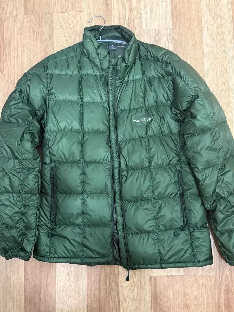 モンベル シューペリア ダウンジャケット 800 ダークグリーン L 軽量ダウン