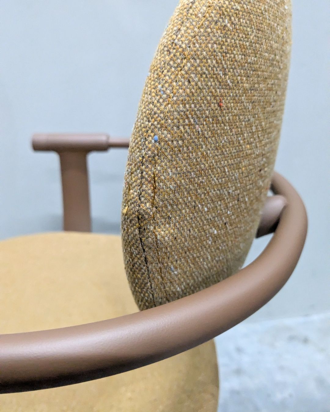 ディープイエロー