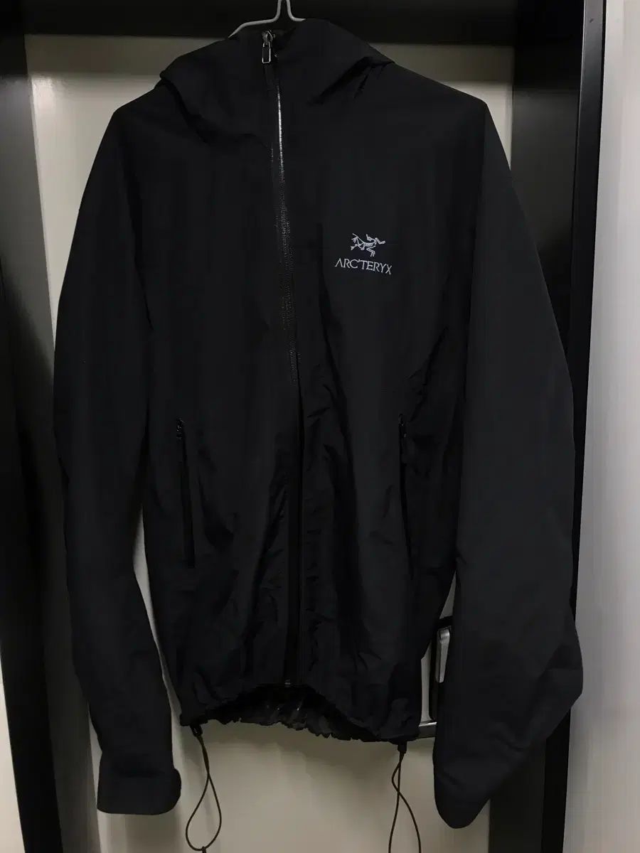 ARC TERYX アークテリクス ZETA L ブラック ウィンドブレーカー