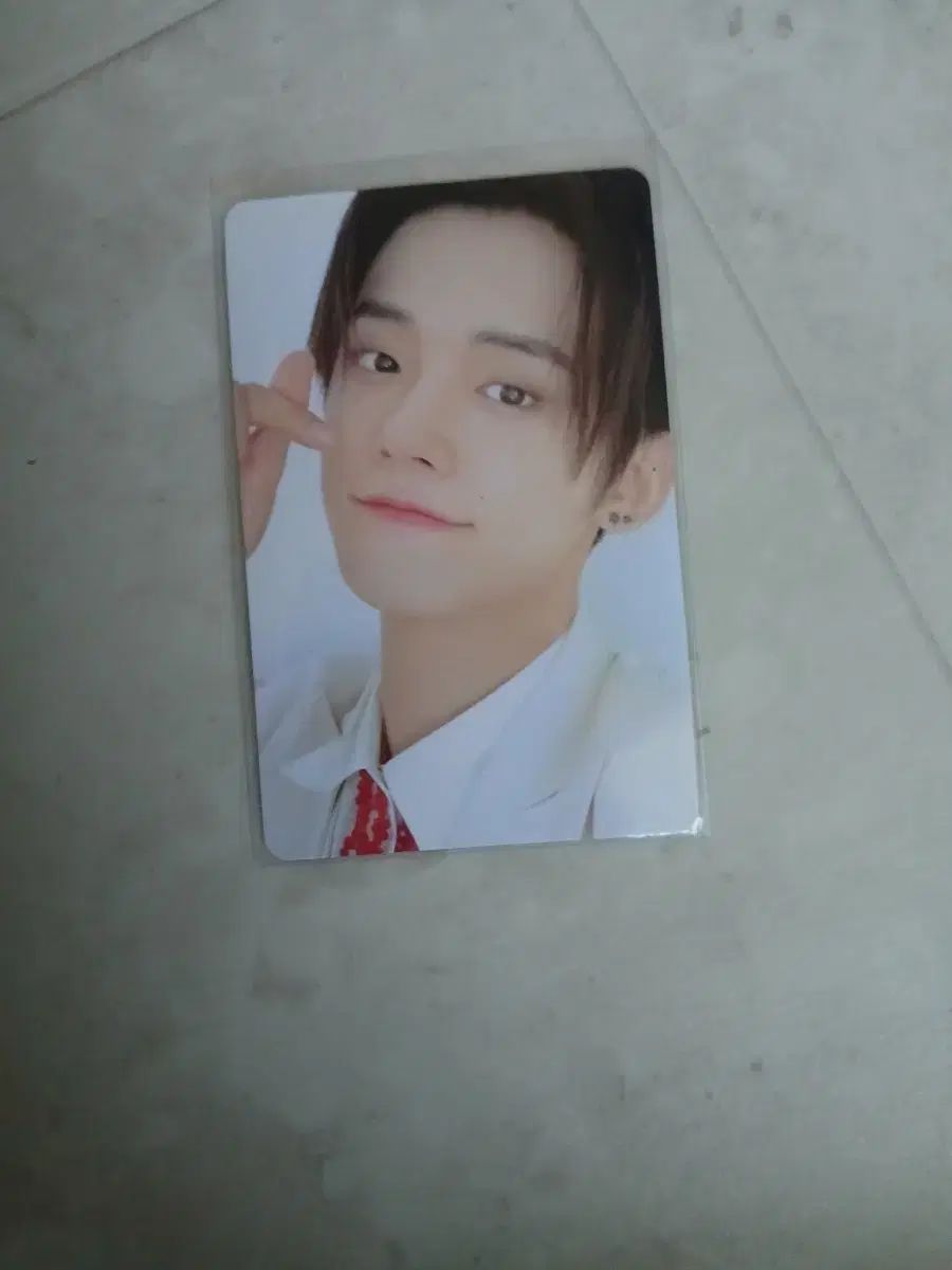 ＴＸＴ　ヨンジュン　仁川コン　制服トレカ TXT ヨンジュン トレカ オンライン ストア