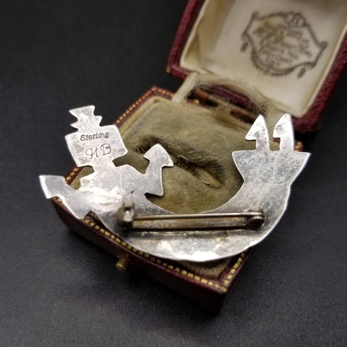 ネイティブアメリカン 作家HB カチナ 925 シルバー ヴィンテージ ブローチ スタンプワーク ホピ族 精霊 HOPI NAVAJO R 12-US