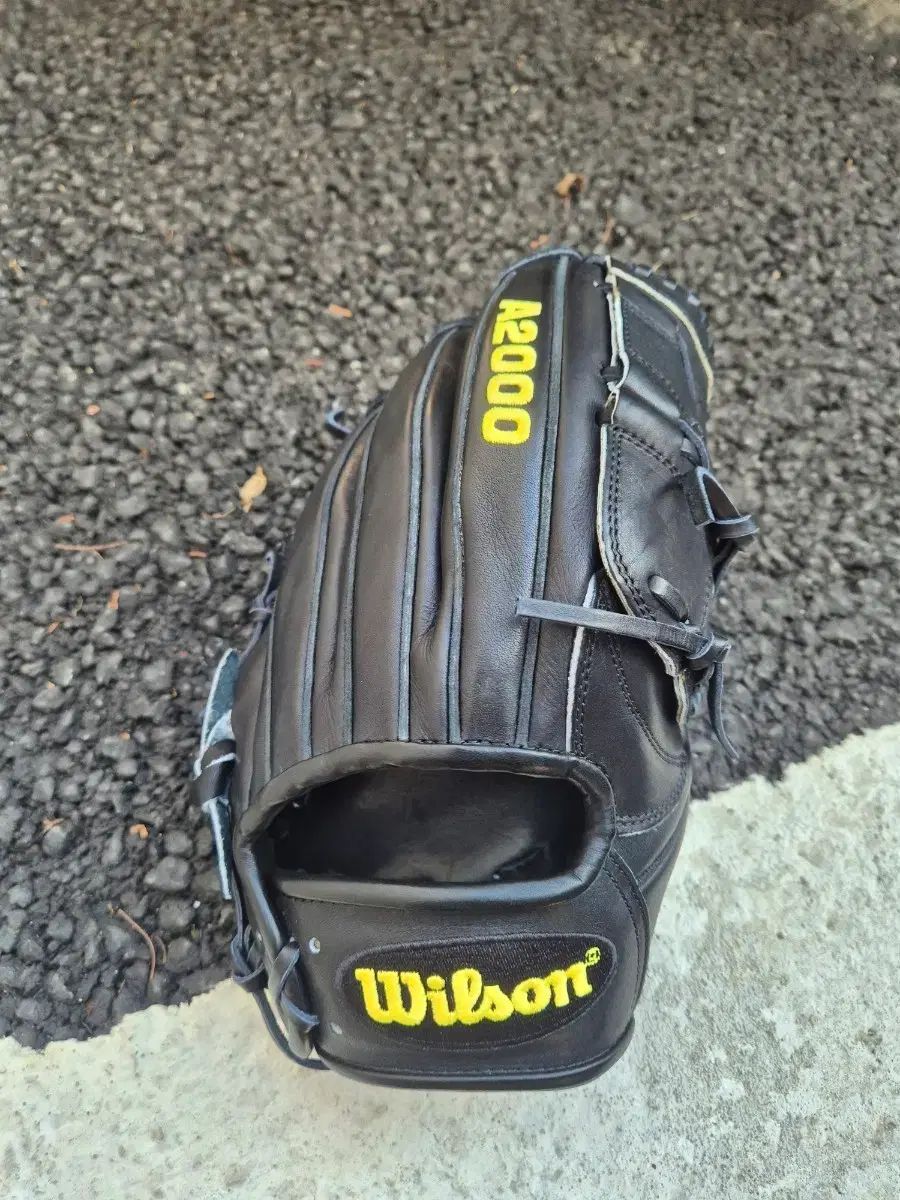 ウィルソン a 2000 カーショー 投手用グローブ