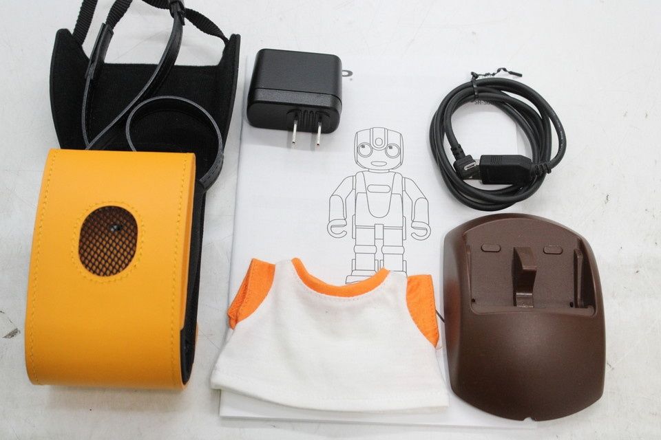 シャープ ロボホン SR-03 M-T Tシャツ＆キャリングケース付き モバイル型 ロボット ホビー SHARP RoBoHon -D-Z 23-byebye