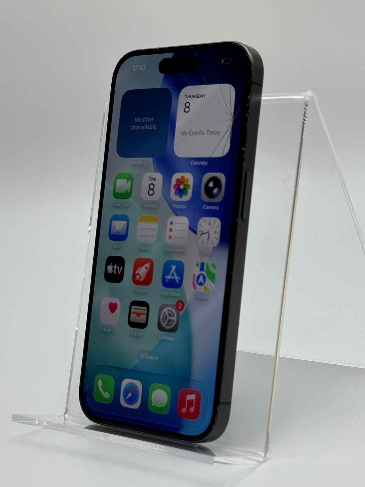 D iPhone 15 Pro 128 GB ブラックチタニウム バッテリー 84% SIMフリー ネットワーク利用制限△