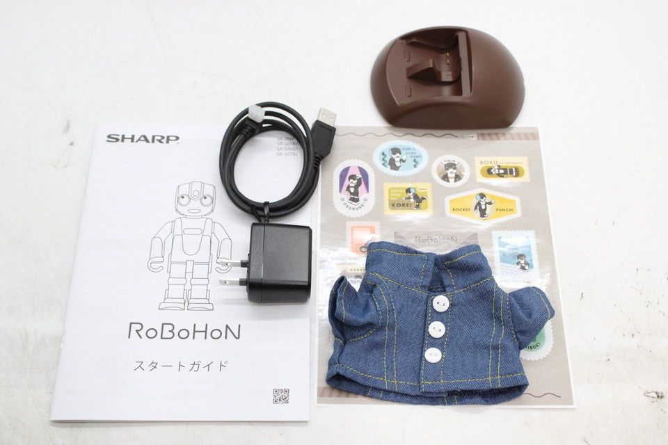 シャープ ロボホン SR-06 M-T 洋服＆シール付き モバイル型 ロボット ホビー SHARP RoBoHon -D-Z 36-byebye