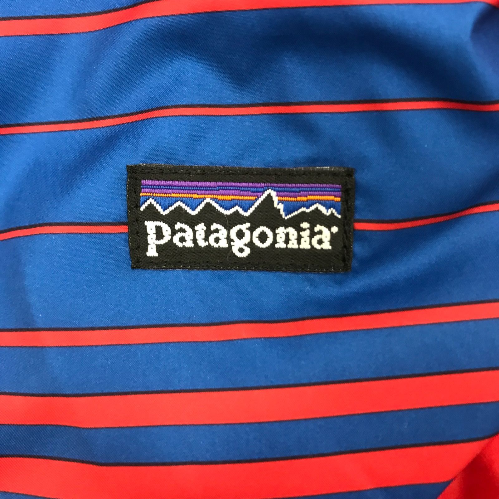 訳あり パタゴニア キッズ リバーシブルフーディ ボアフリース