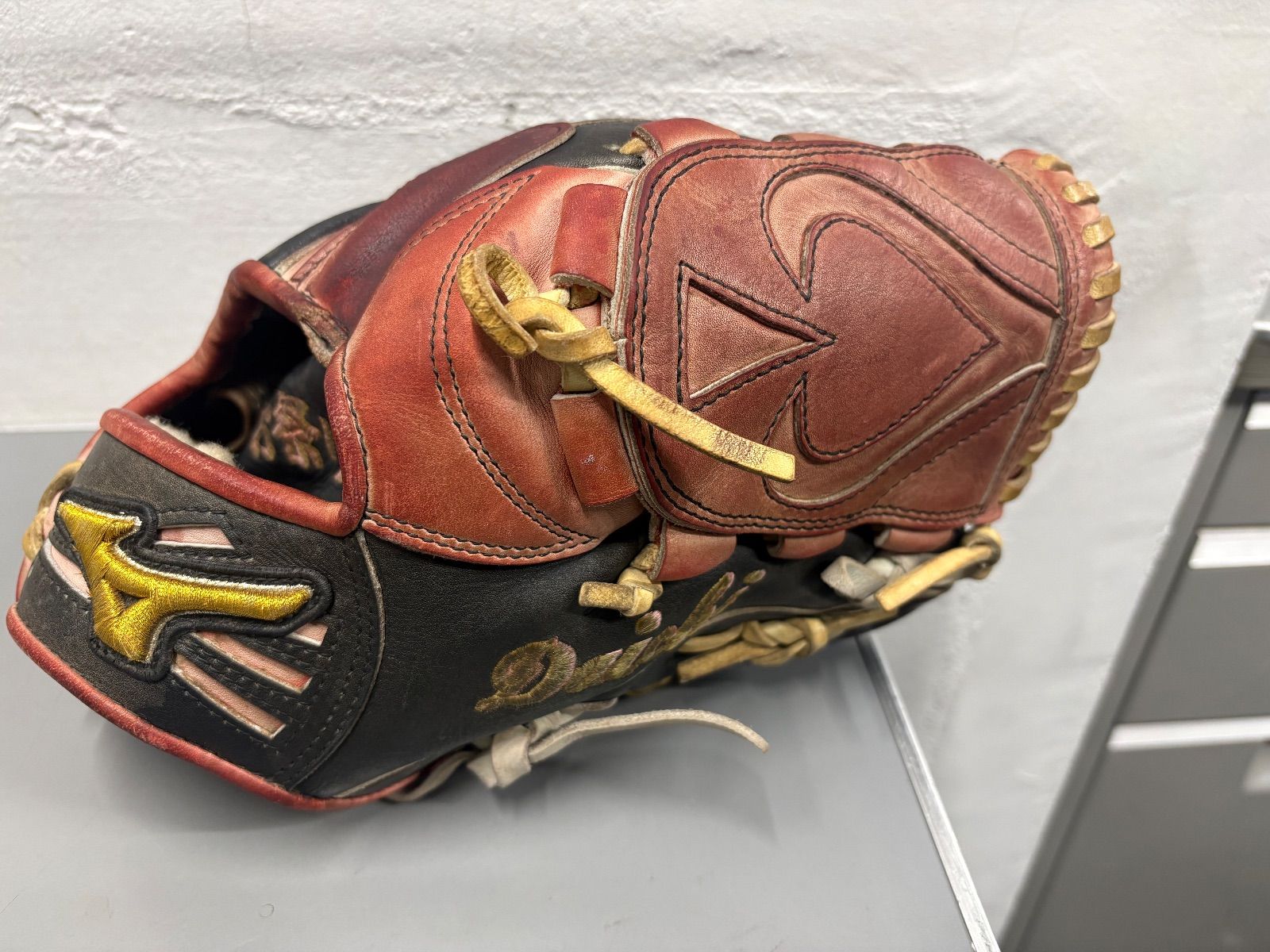 ミズノプロ mizuno pro 一般硬式グローブ ピッチャー用 サイズ 10 小さめ 野球用品|大人