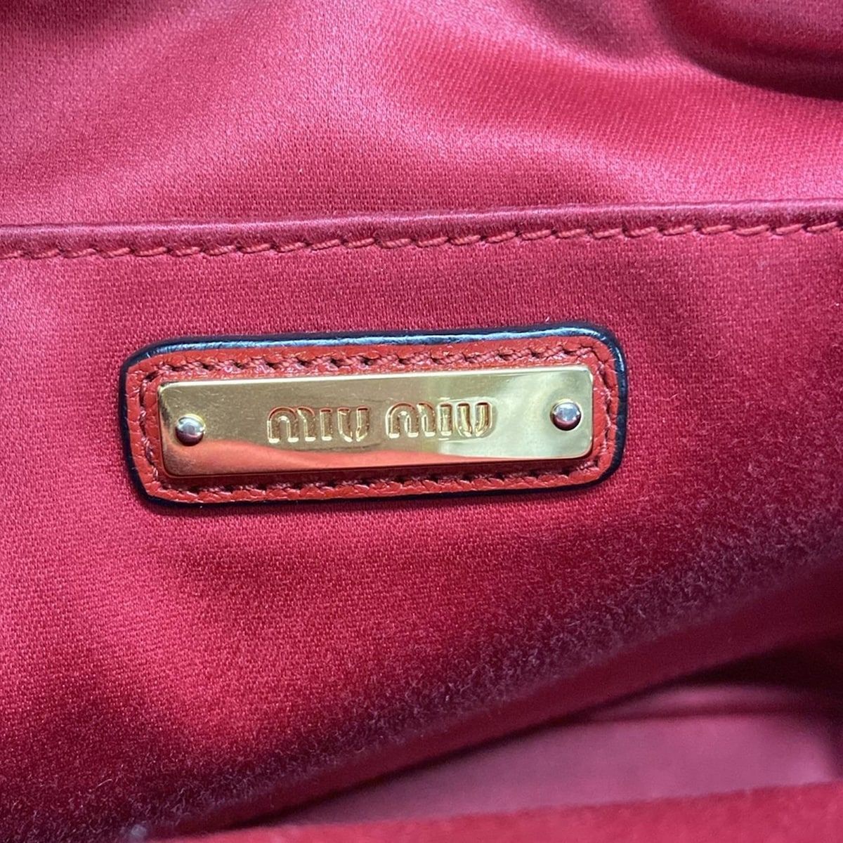 miumiu(ミュウミュウ) ショルダーバッグ - 5BH116 レッド レザー