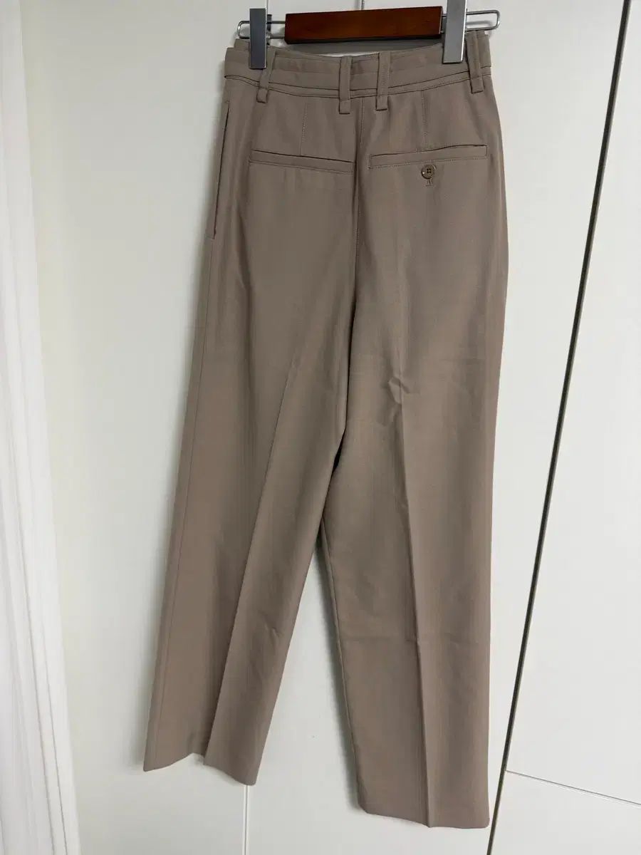 ルメール ベルト付き スラックス パンツ