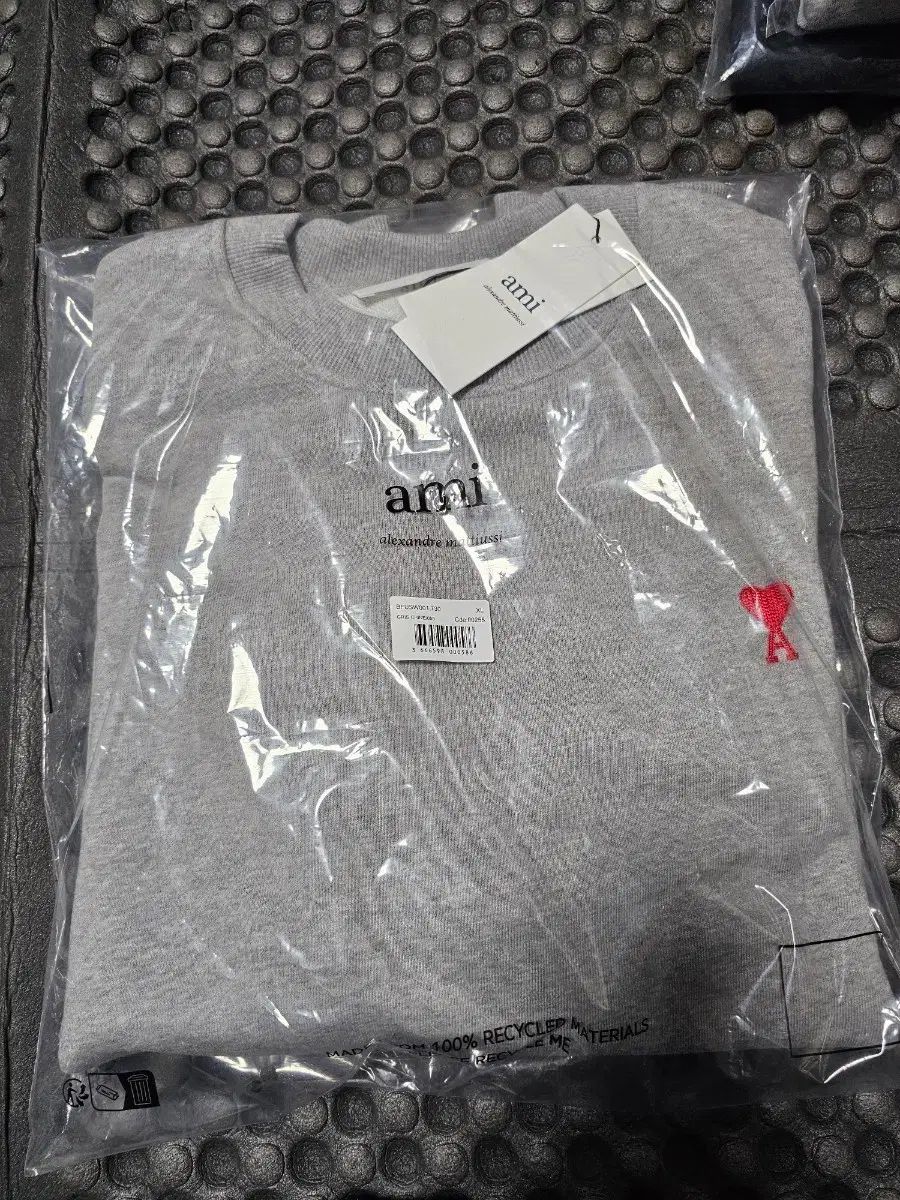 アミ スモール ハート ロゴ スウェット グレー XL