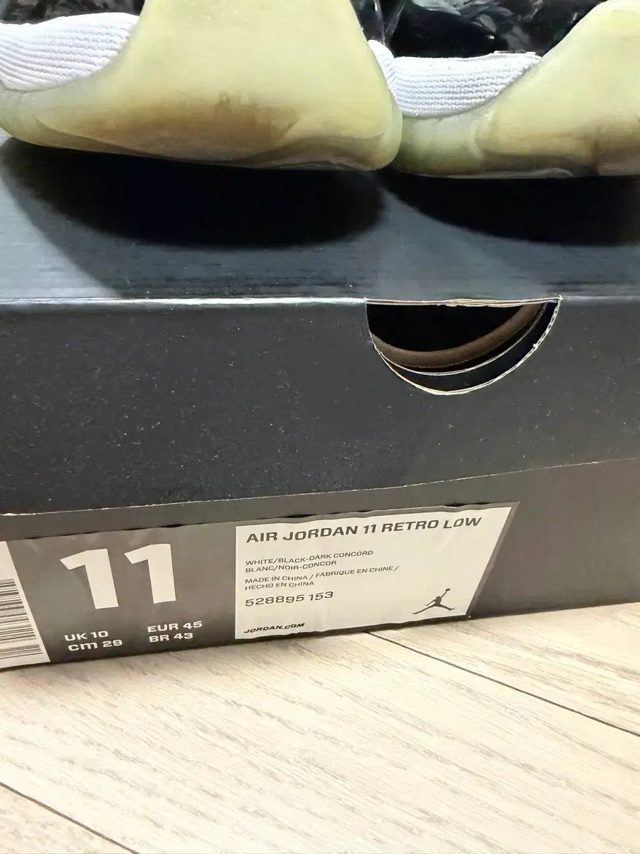 290 528895-153 ジョーダン 11 レトロ ロー コンコルド