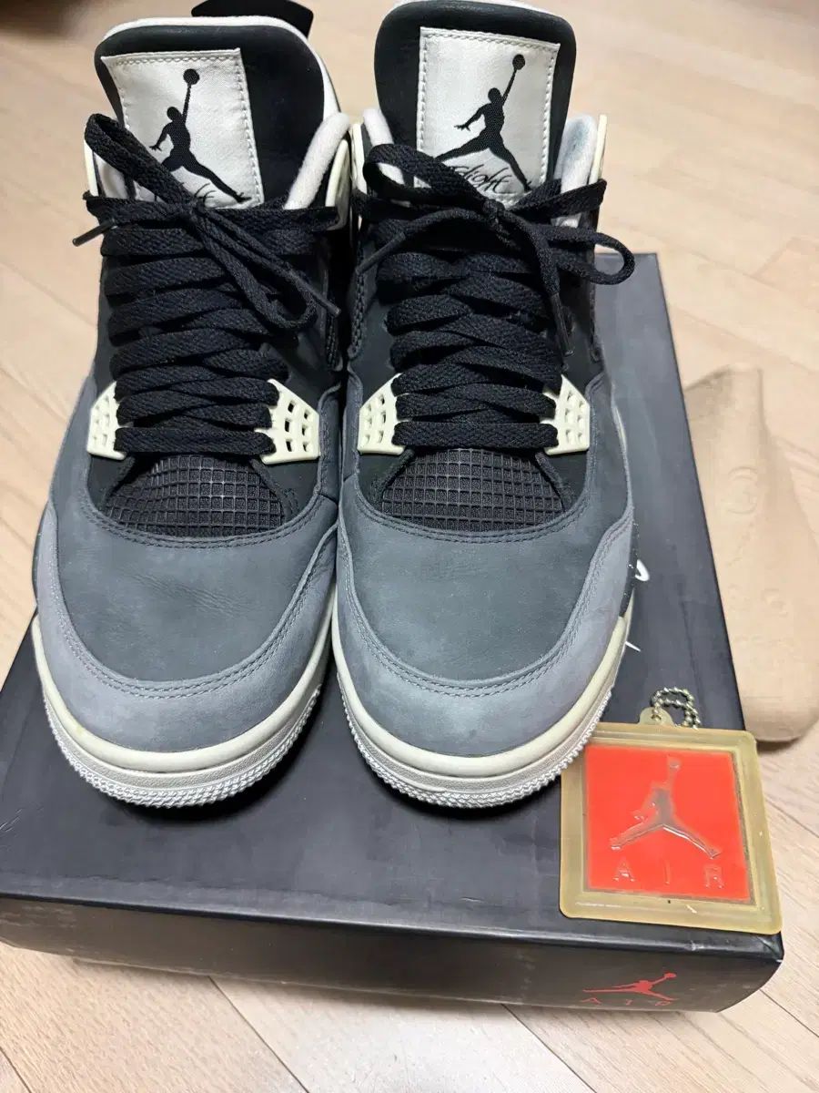 290 626969-030 ジョーダン 4 レトロ ピアーパック