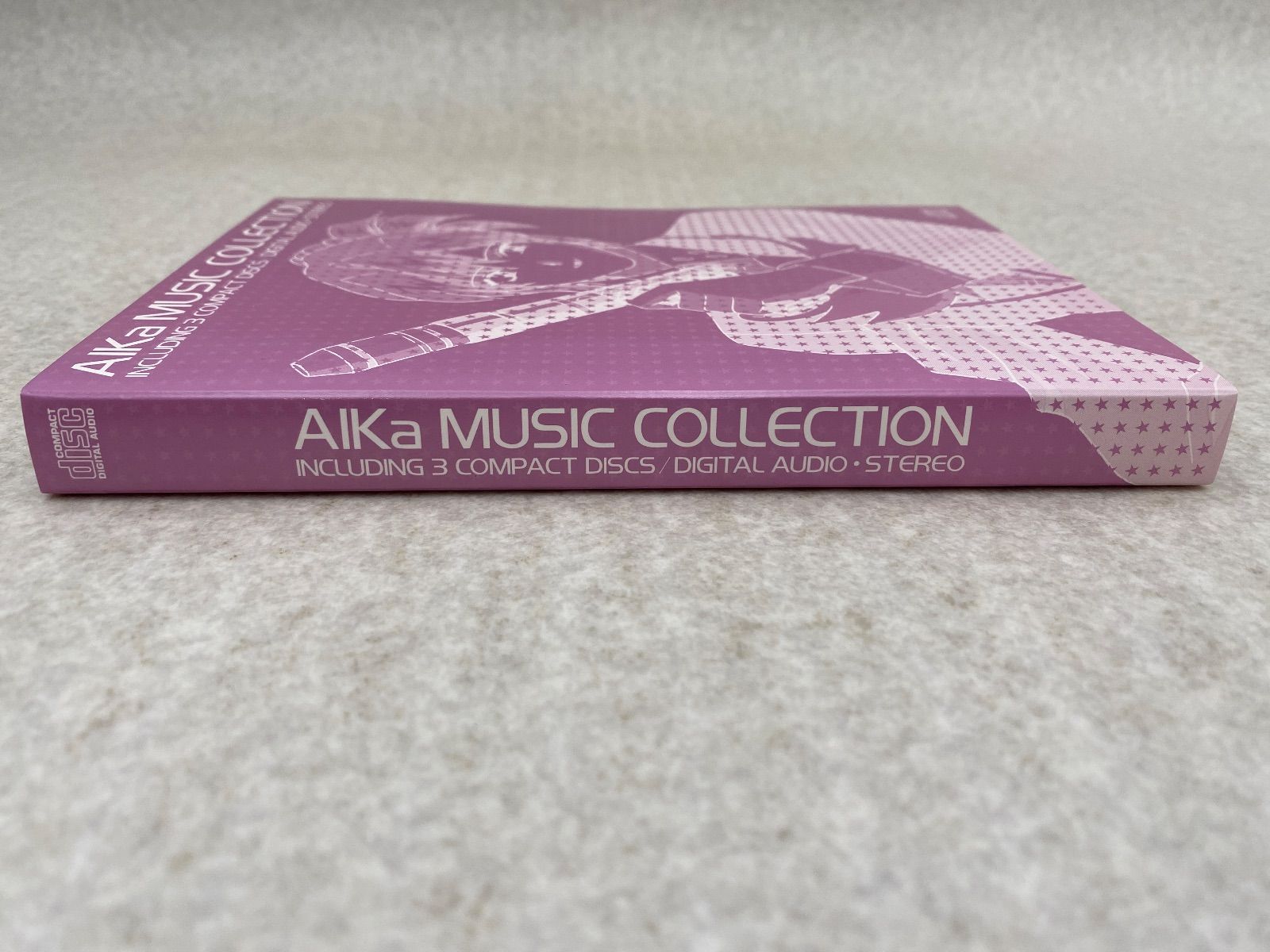 AIKa MUSIC COLLECTION ILLUSTRATION BOOK CD - メルカリ