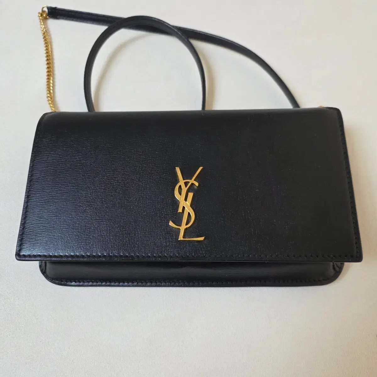 サンローラン カサンドラ モノグラム フォンホルダーバッグ