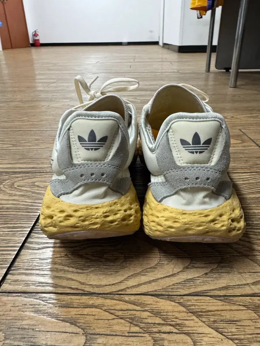  アディダス Zponge あんスタフォン 270-275 サイズ ほぼ スニーカー 靴