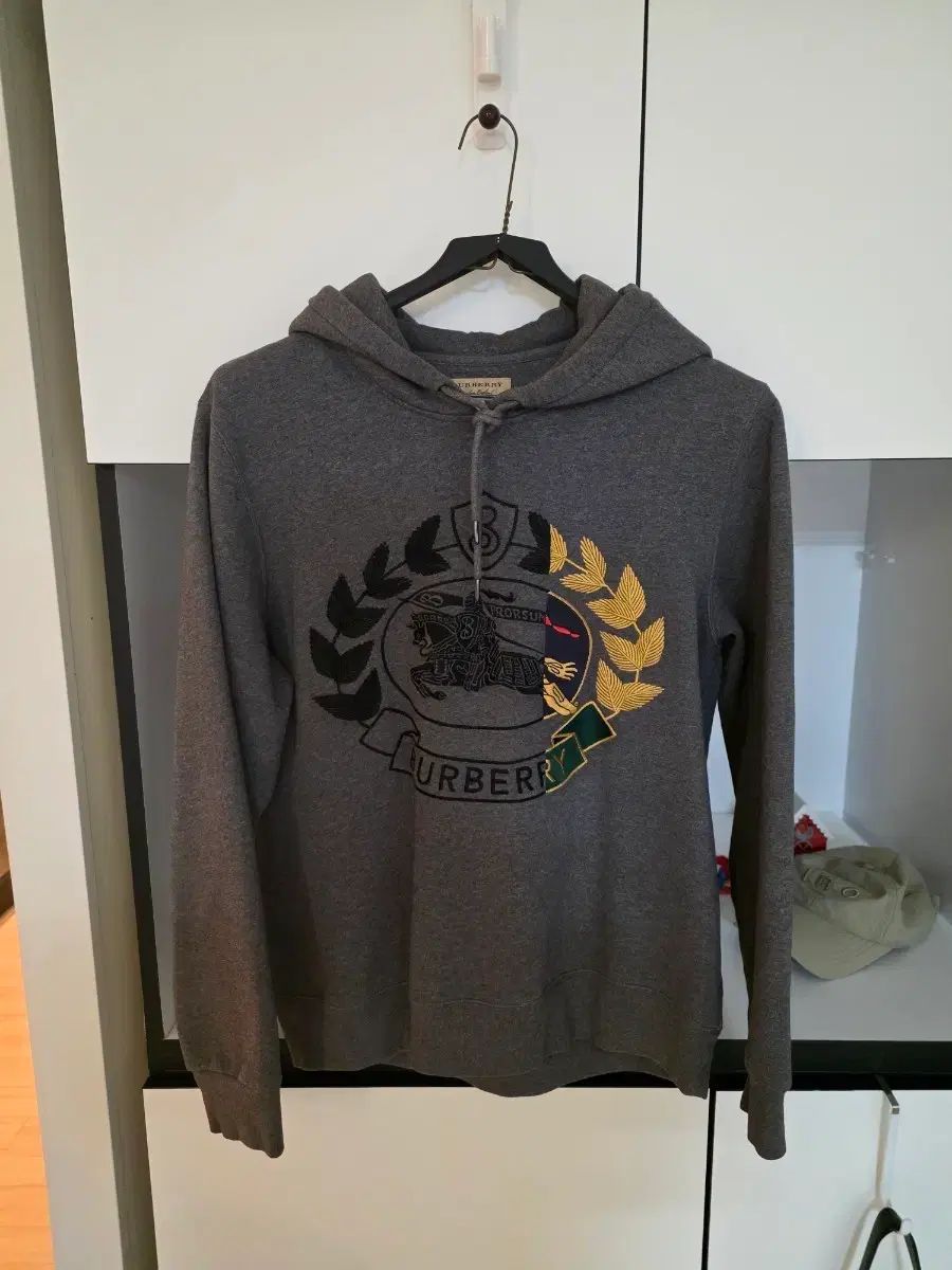 バーバリー ロゴ刺繍 スウェット M 100