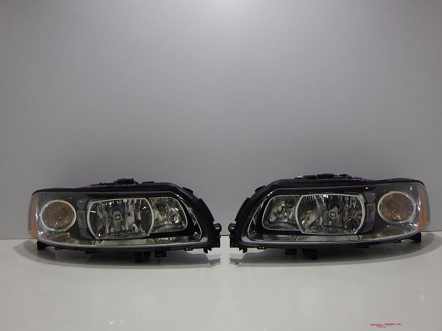 V70 ヘッドライト左右 HID SB5244W 30698854/30698850 ボルボ