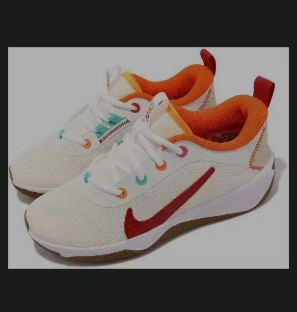 ナイキ スニーカー テニス 235