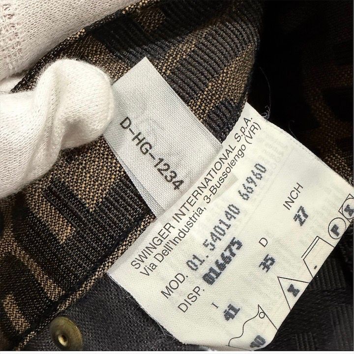 ブランド ブラウン