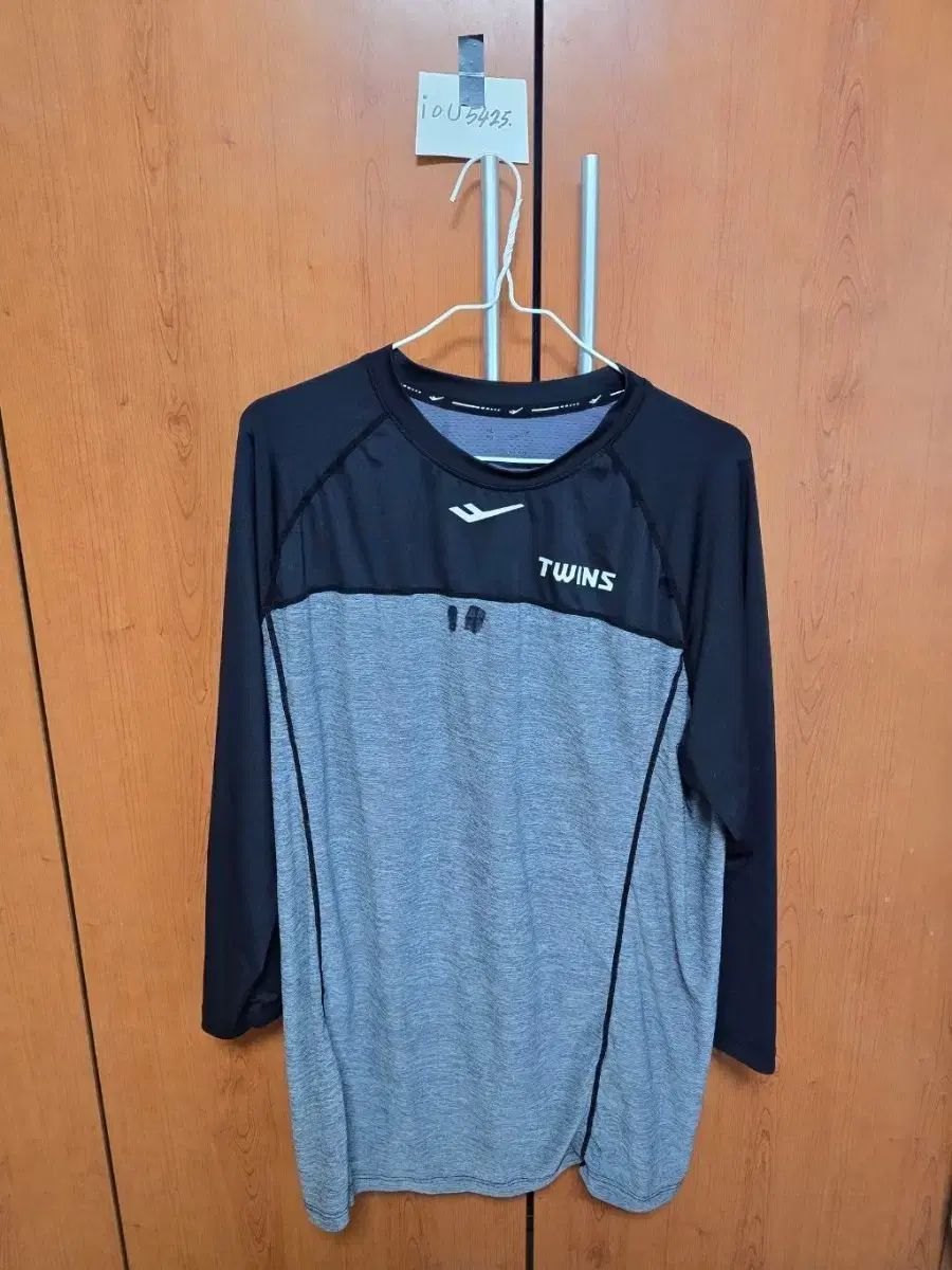 LGツインズ 選手用支給用 アンダーシャツ