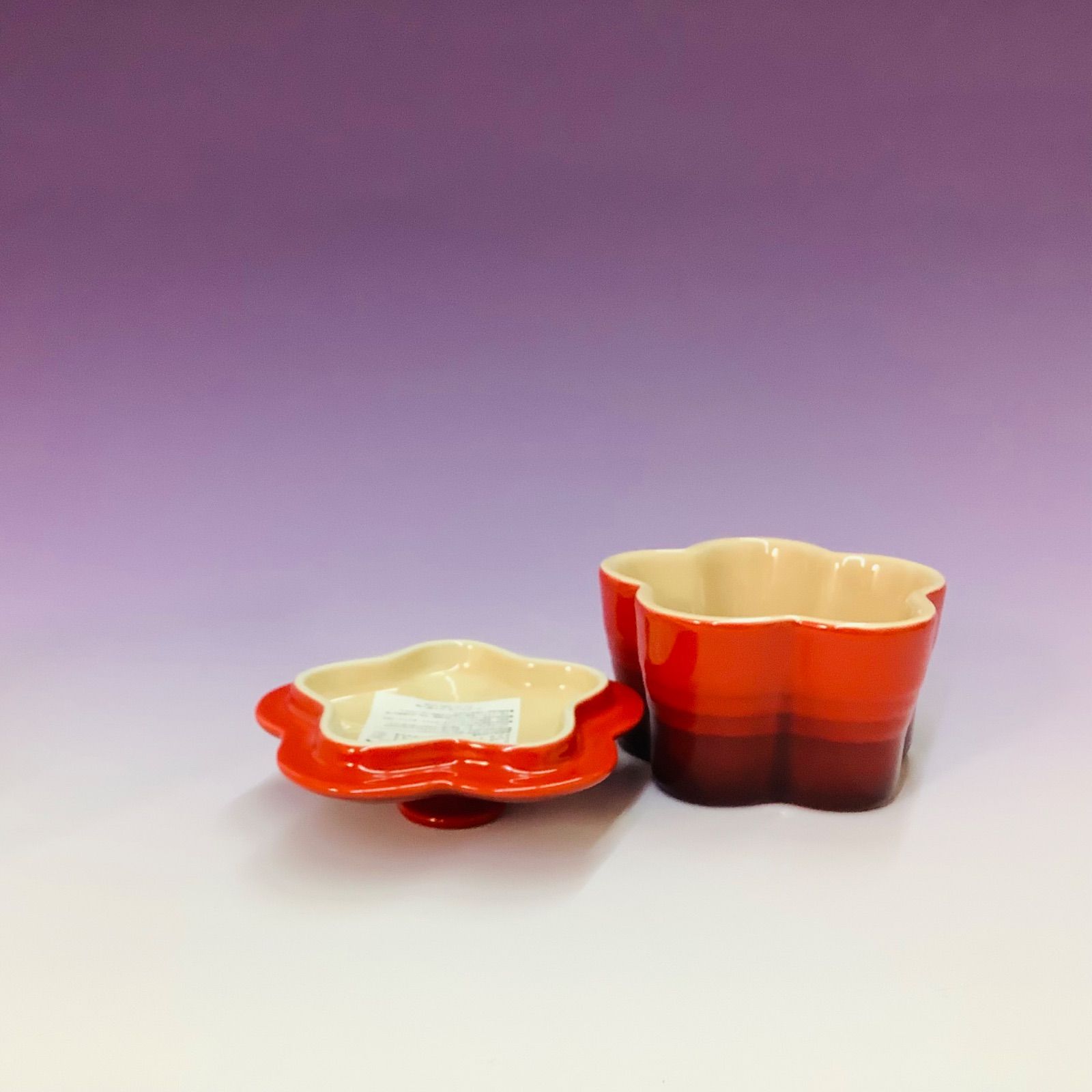 ル・クルーゼのフルールセット　ラムカンフルール　お重　S Sサイズ　レア ル・クルーゼ ストーンウェア プチ ラムカン ダムールセット 910223-00