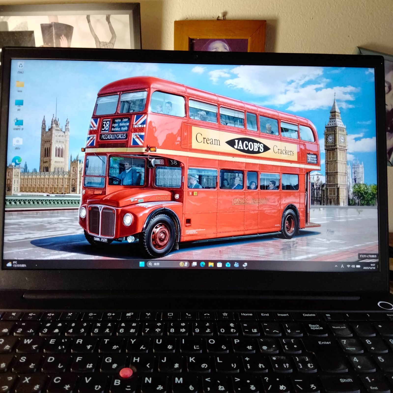 WDE 02 E 15 11世代 i 7 1165 G 15インチ 256 16 1920 x 1080 Lenovo