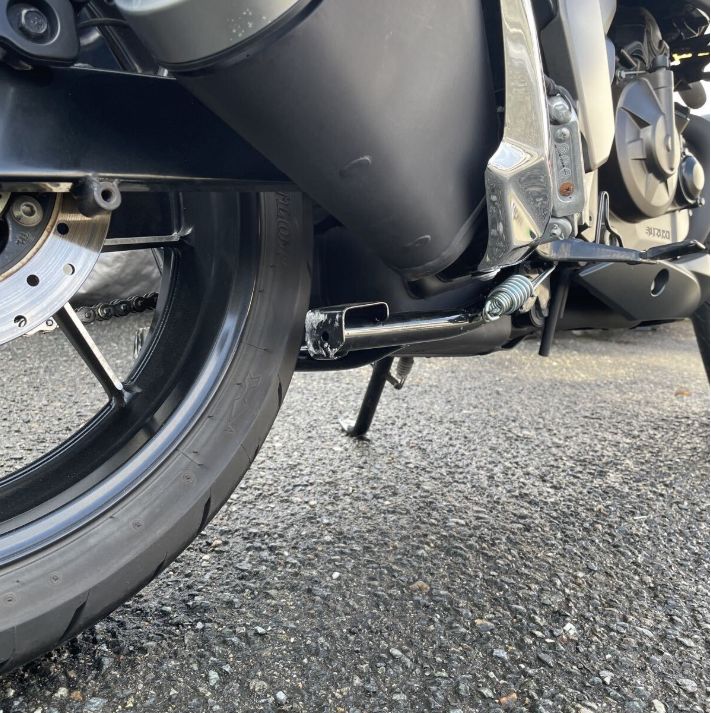 ♪【J69】スズキ 型式ED131 ED13N ジクサー150 純正新品 センター