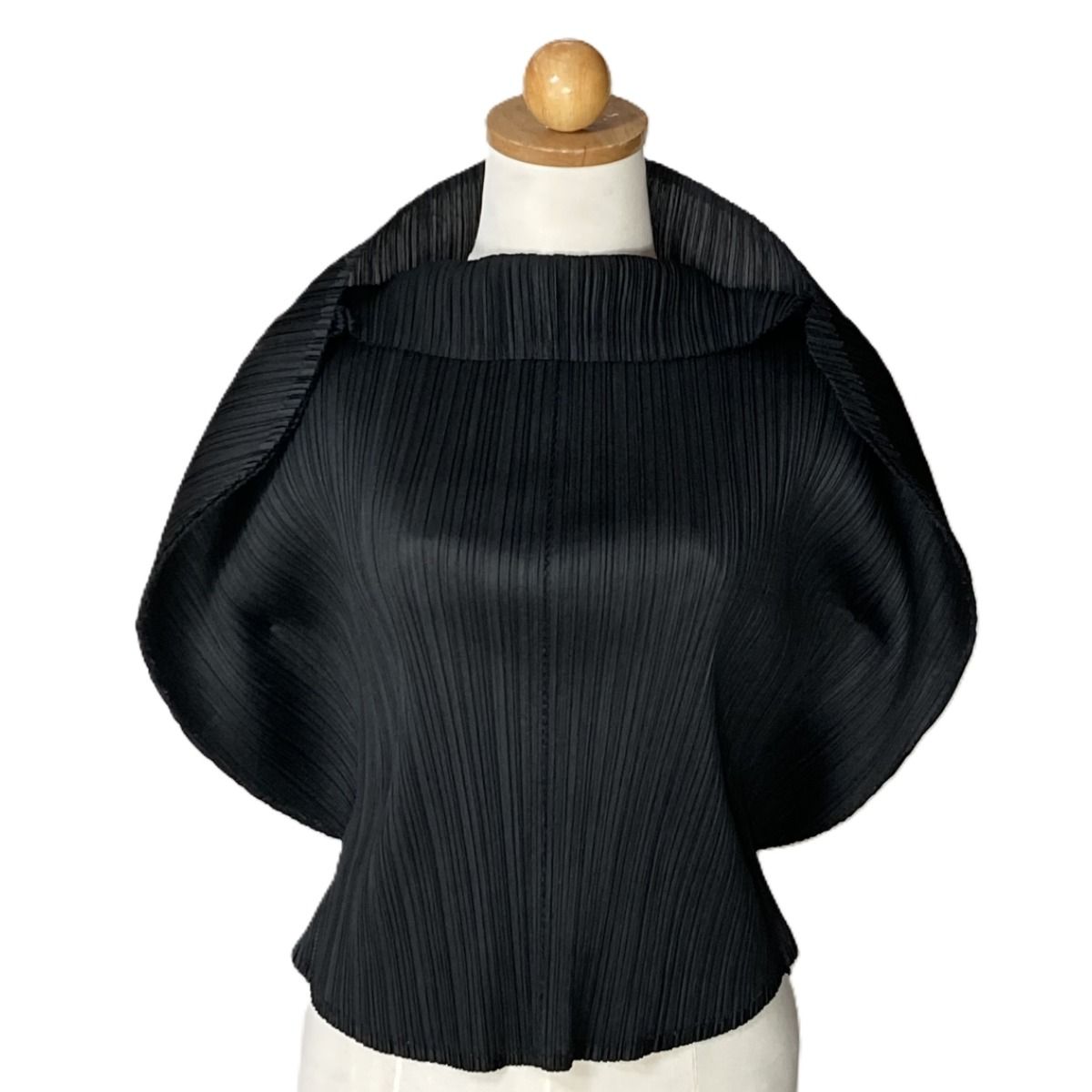 ISSEY MIYAKE イッセイミヤケ PLEATS PLEASE 円型カットソー PP 43-JK 911 ブラック サイズ 3 レディース