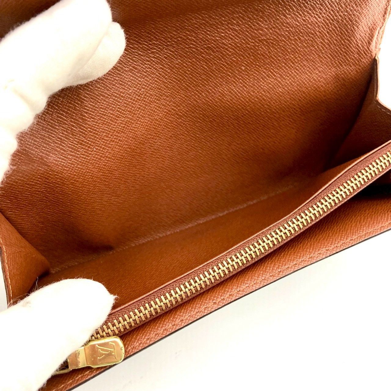 クレディ 二つ折り長財布