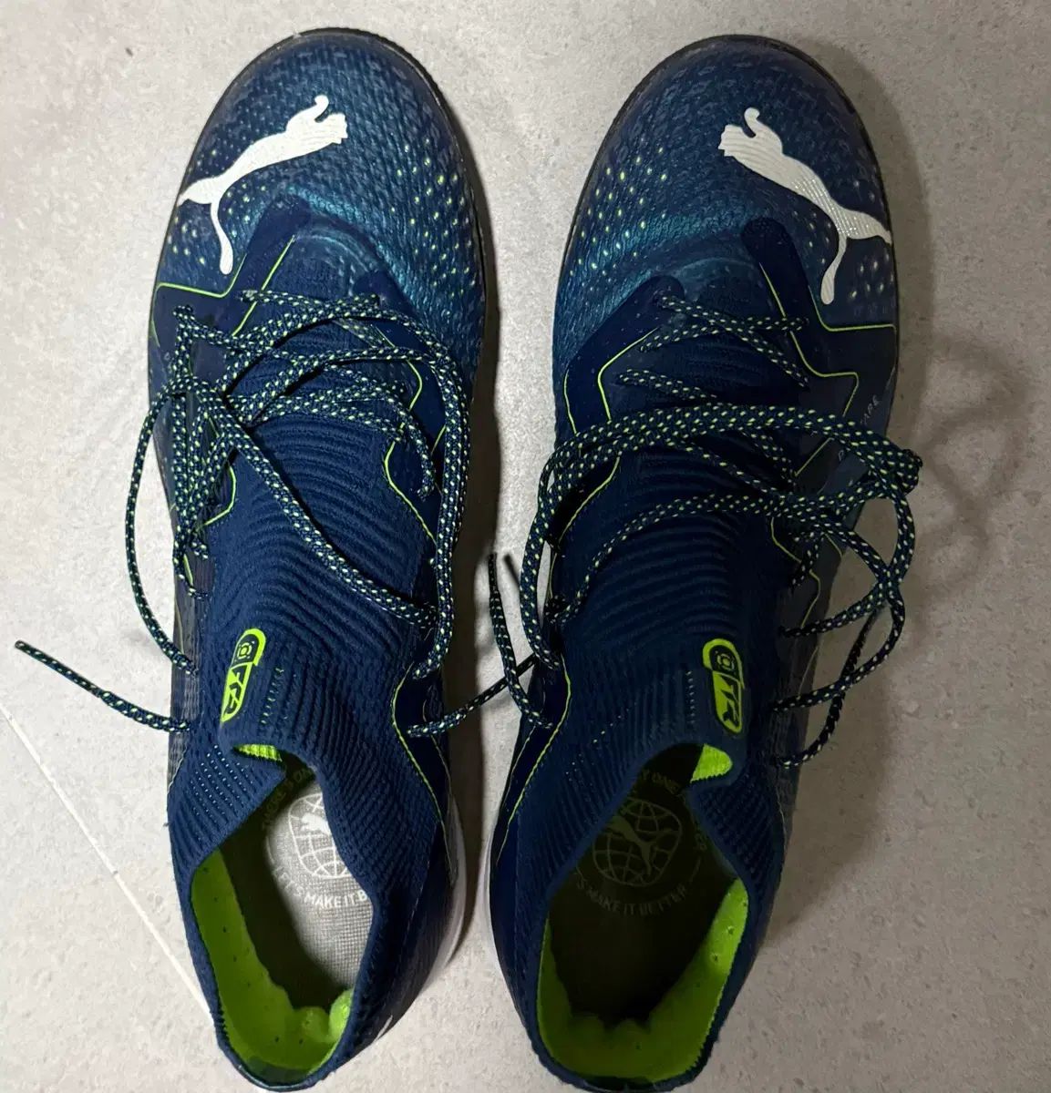 プーマ Hello Future ULTIMATE サッカーシューズ