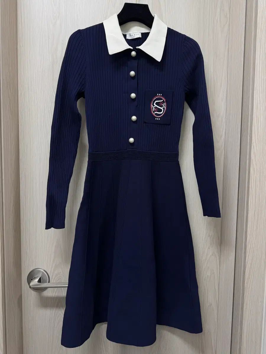 サンドロ ネイビー カラ ニット ワンピース