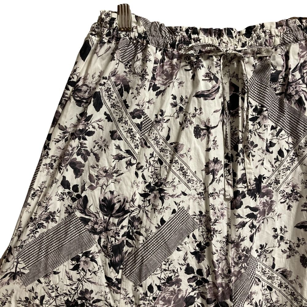 ピンクハウス　ロングスカート美品 未使用 PINK HOUSE ピンクハウス フラワープリント 裾レース ロング