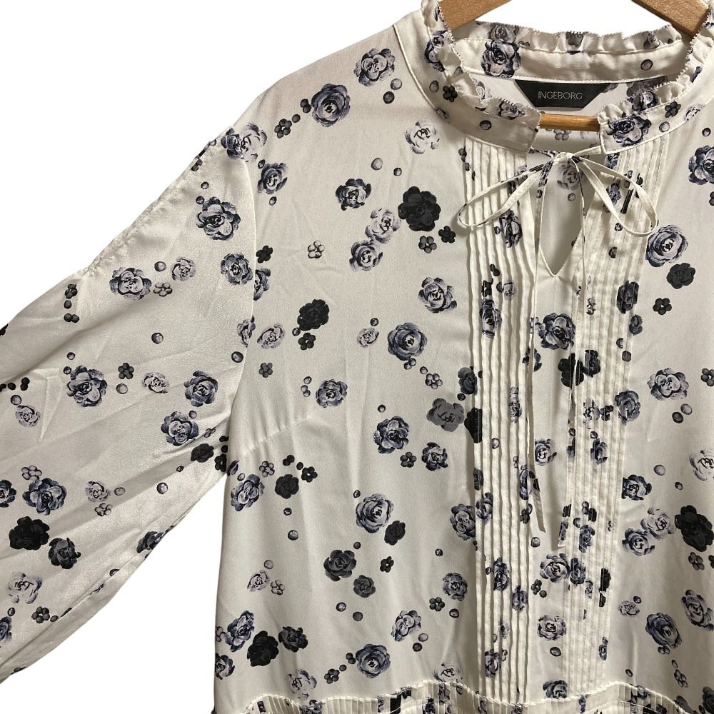 インゲボルグ パールカメリアpt.ワンピース A 2243 FA 453 サイズ4 ホワイト レディース 古着