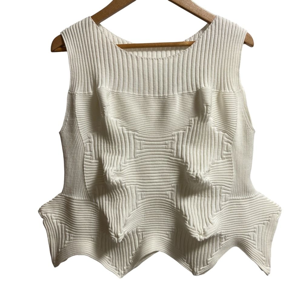 24 SS ISSEY MIYAKE イッセイミヤケ LINKAGE ノースリーブニット サイズ2 ホワイト レディース 古着
