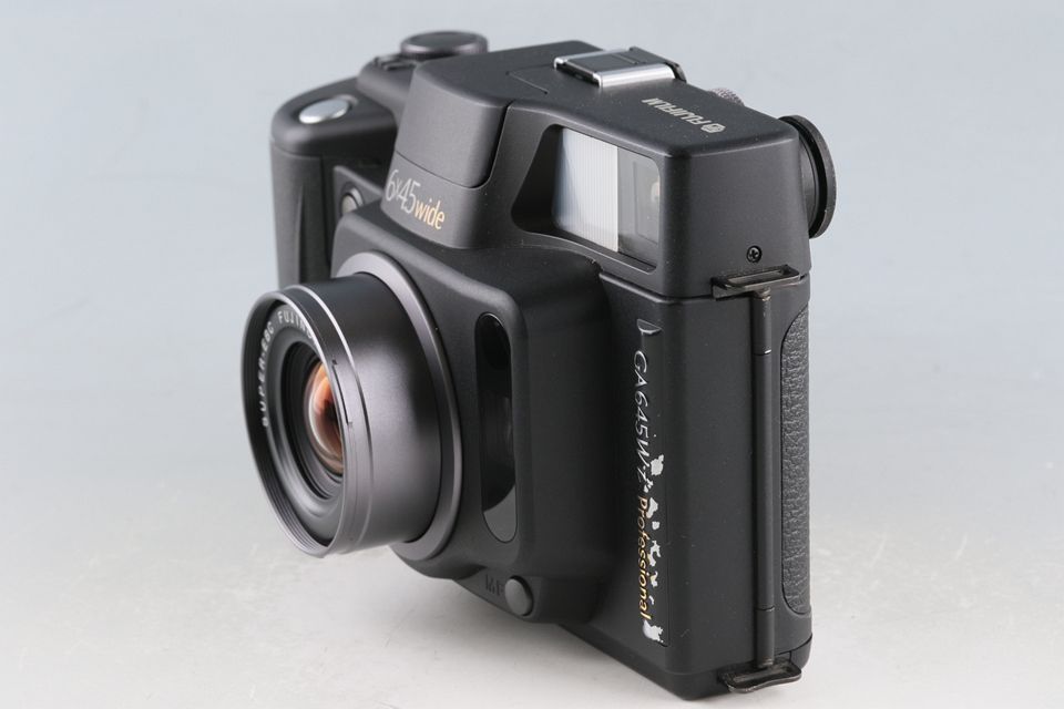 Fuji Fujifilm GA 645 W i Medium Format Film Camera With Box *Shutter Count 3500 62512 L 7