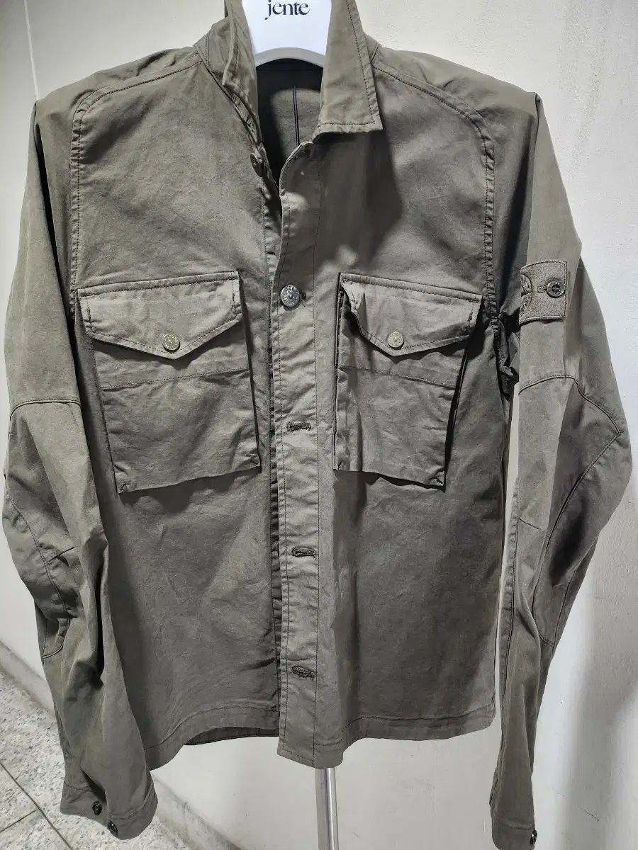 ストーンアイランド ゴーストピース シャツ